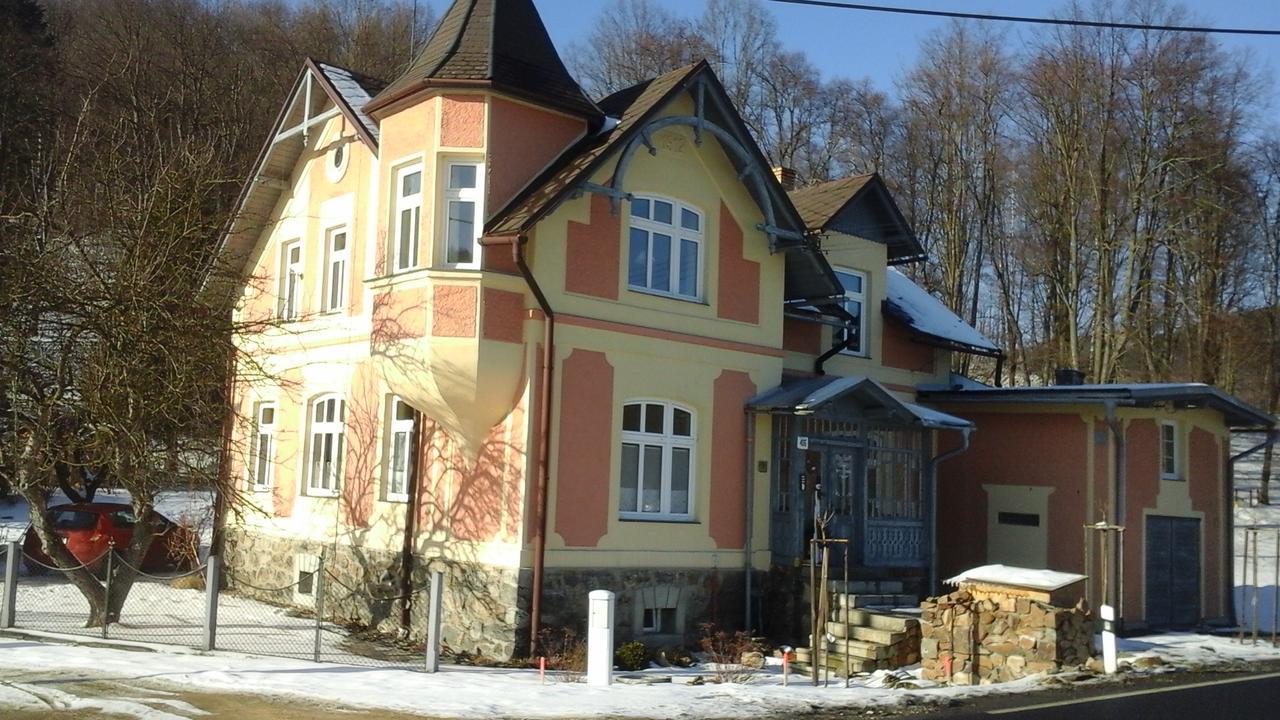 Apartmany Villa Magnolie Ліпова Лазнє Екстер'єр фото